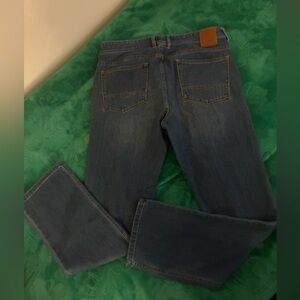 Tommy bahama Antigua cove standard fit denim 34/32